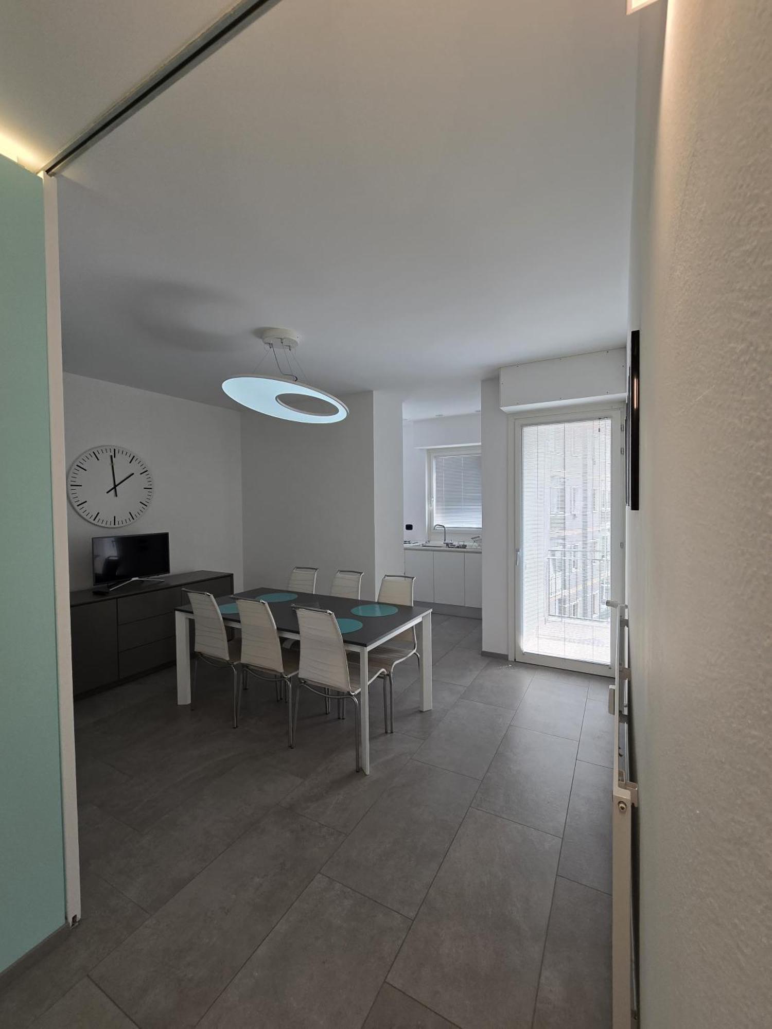 Modern Flat With A Stunning View In Cuneo Center Exterior foto